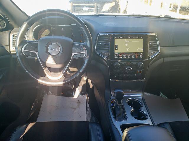 Used 2020 Jeep Grand Cherokee Altitude image 21