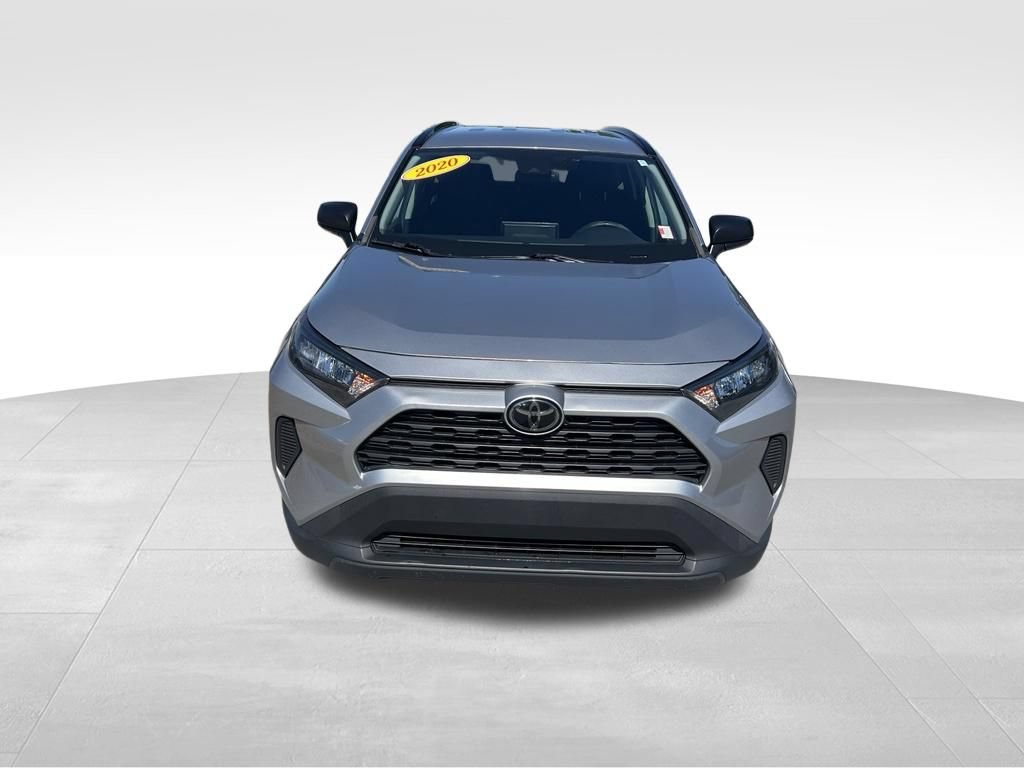 Used 2020 Toyota RAV4 LE FWD image 9