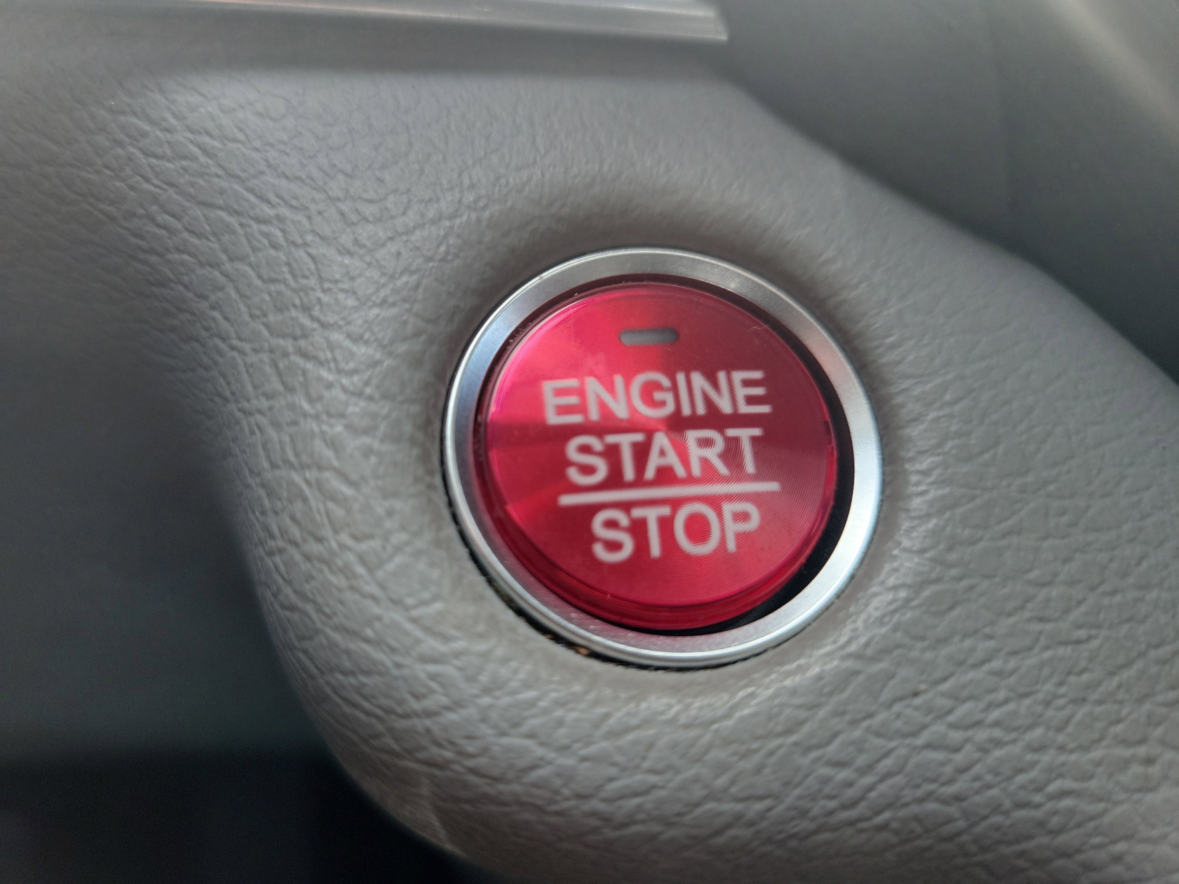 Used 2020 Acura MDX FWD image 32