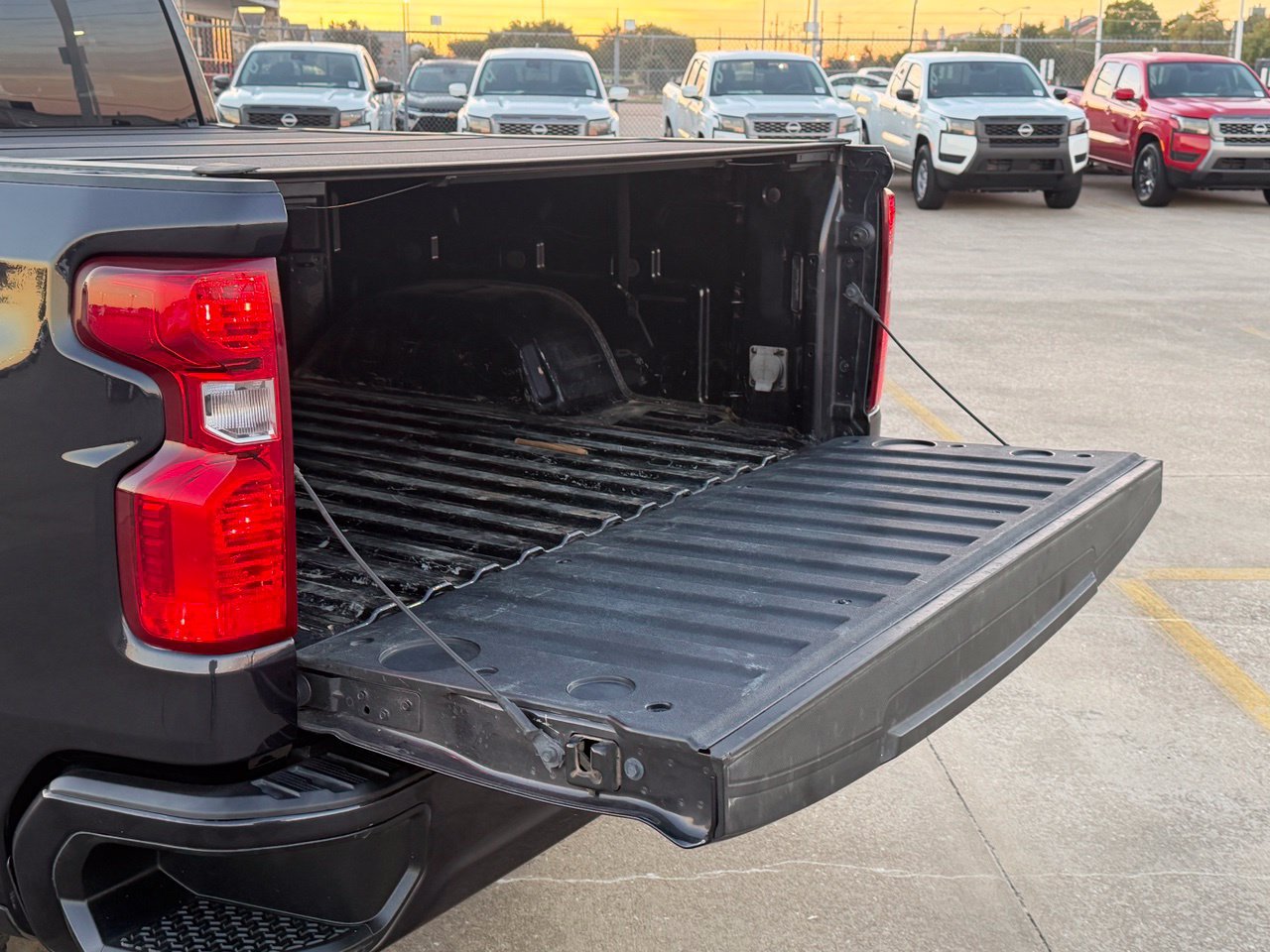 Used 2023 Chevrolet Silverado 1500 Custom w/ LPO, Dark Essentials Package RWD image 42
