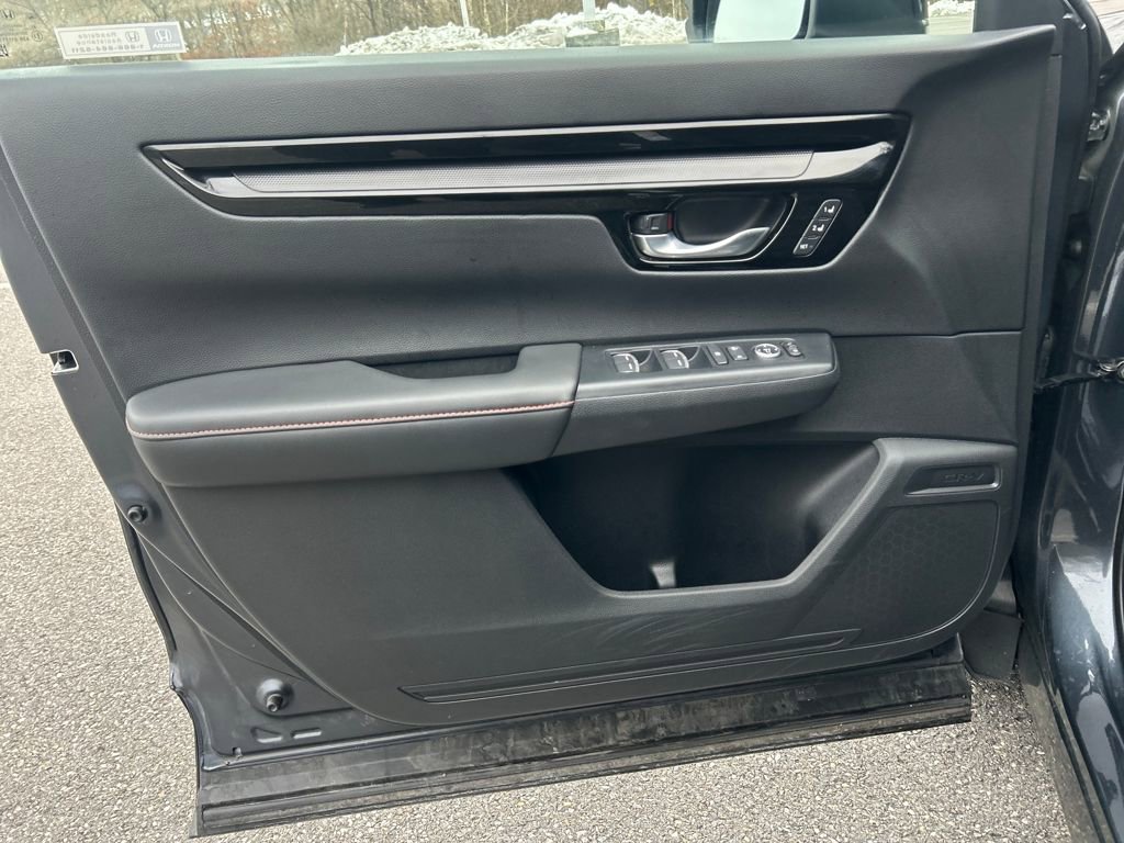 Used 2025 Honda CR-V Sport Touring image 18
