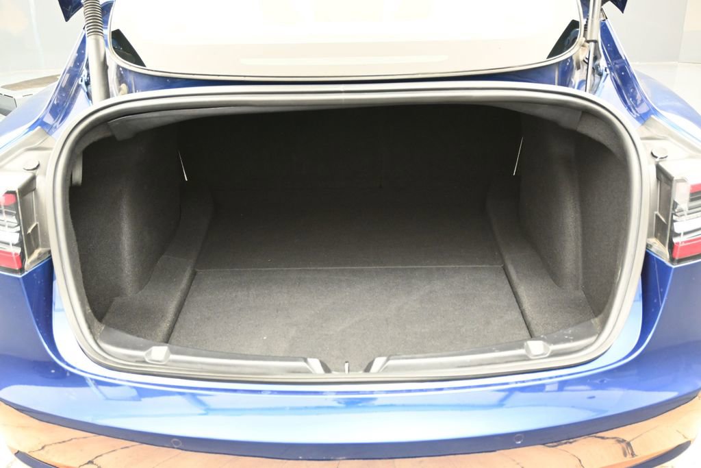 Used 2021 Tesla Model 3 Standard Range Plus image 17