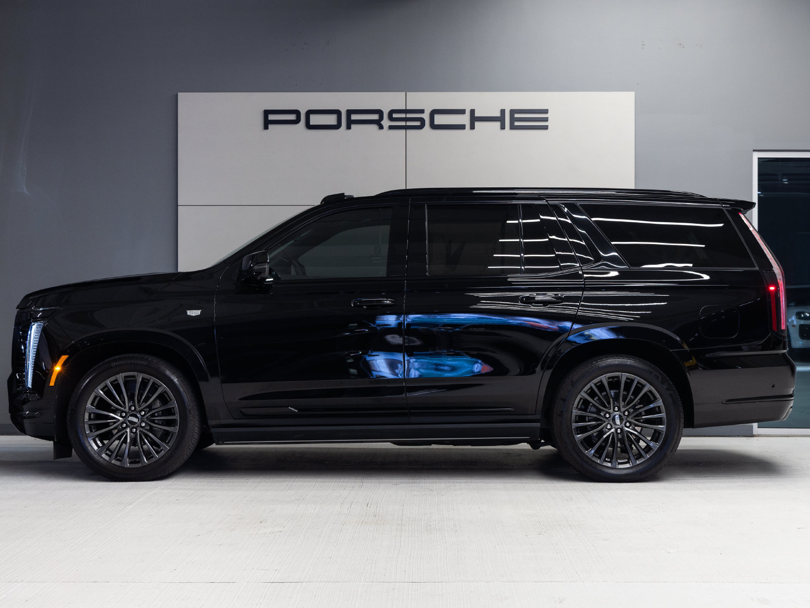 Used 2026 Cadillac Escalade Platinum Sport AWD/4WD image 2