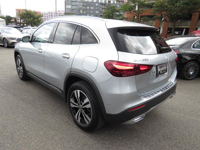 Used 2026 Mercedes-Benz GLA 250 4MATIC image 2