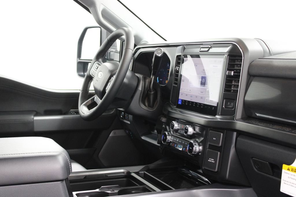 New 2026 Ford F250 Lariat w/ Black Appearance Package image 31