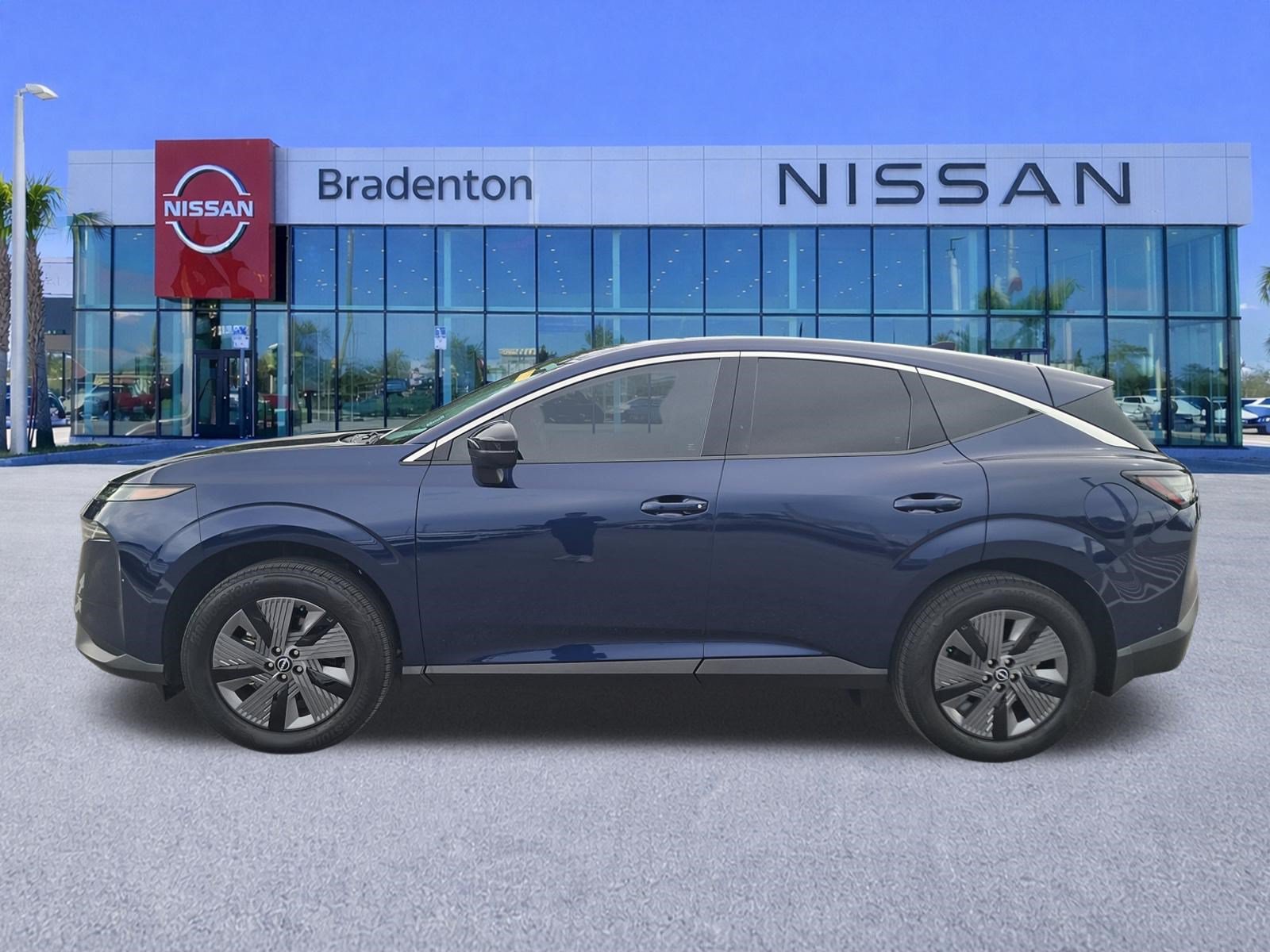 Certified 2025 Nissan Murano SL w/ Cargo Package AWD/4WD image 8