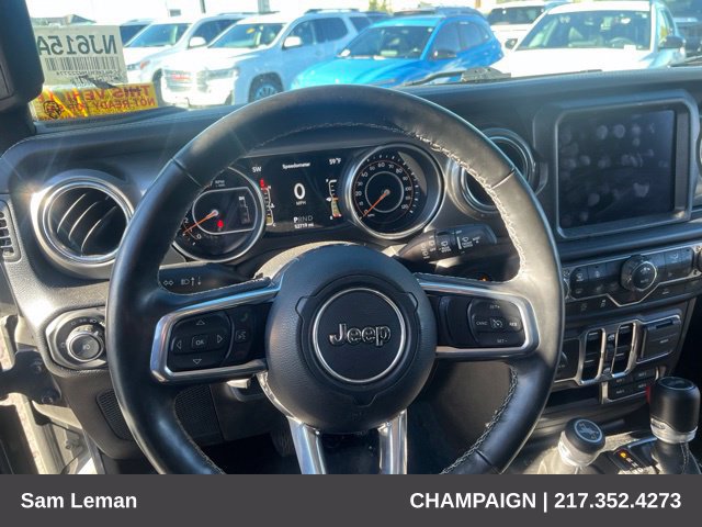 Used 2022 Jeep Wrangler Unlimited Sahara w/ LED Lighting Group AWD/4WD image 13