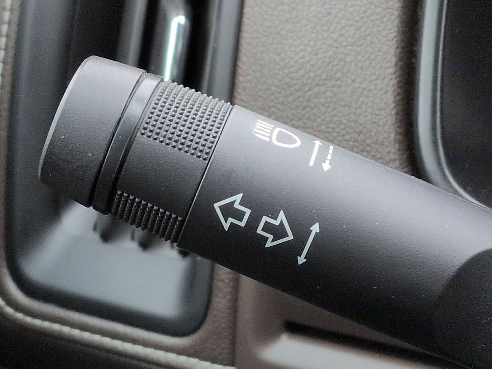 Used 2016 GMC Canyon SLE w/ SLE Convenience Package image 27