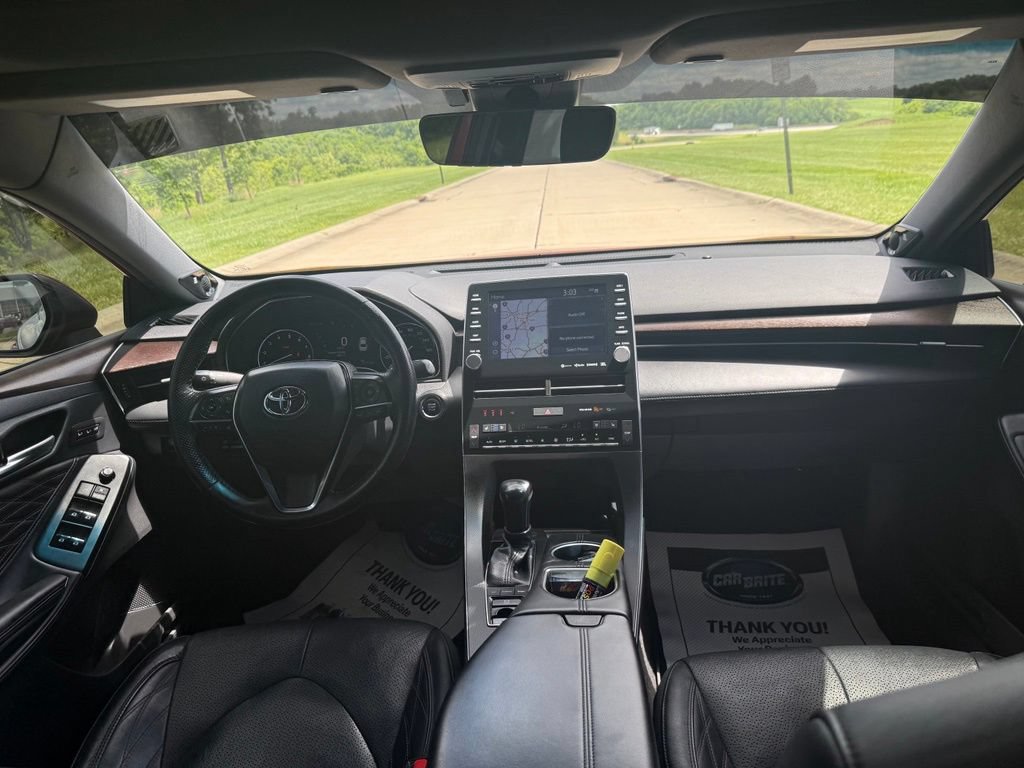 Used 2022 Toyota Avalon Limited w/ Advanced Safety Package FWD image 18