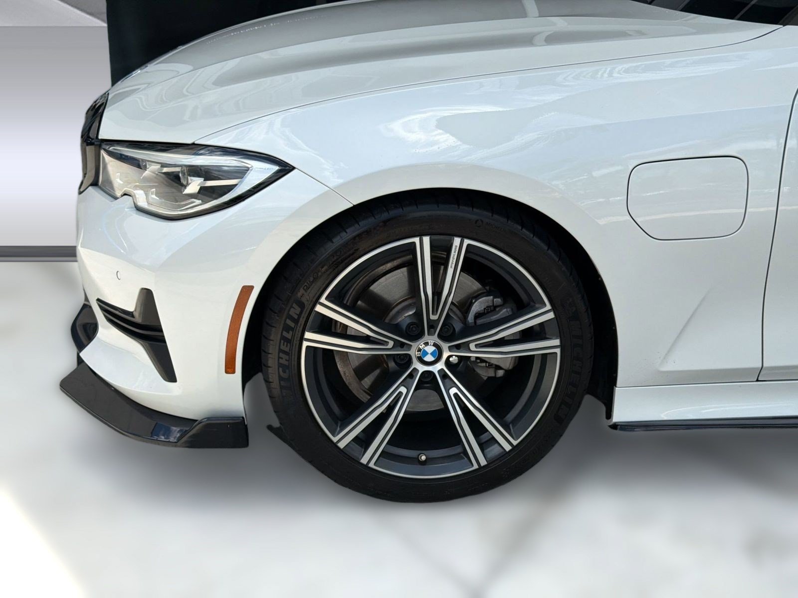 Used 2022 BMW 330e w/ Driving Assistance Package RWD image 12