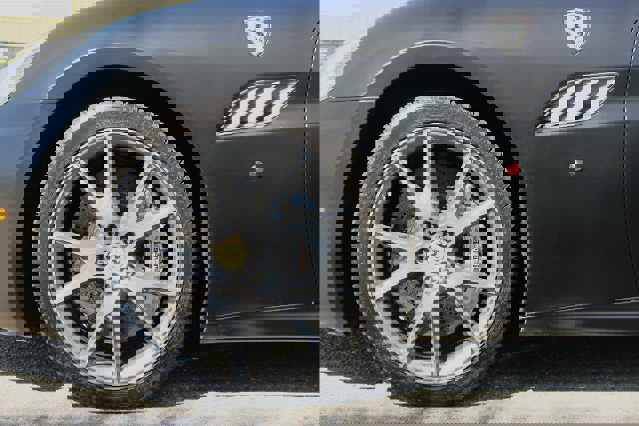 Used 2014 Ferrari California image 11