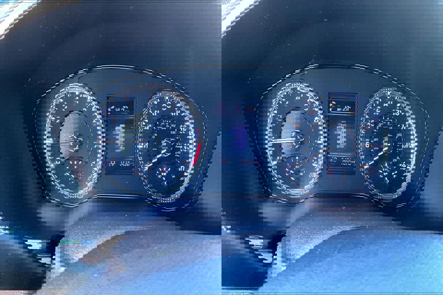 Used 2020 Hyundai Santa Fe SE image 25