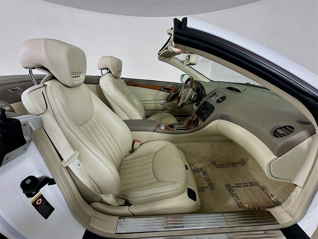Used 2009 Mercedes-Benz SL 550 image 23