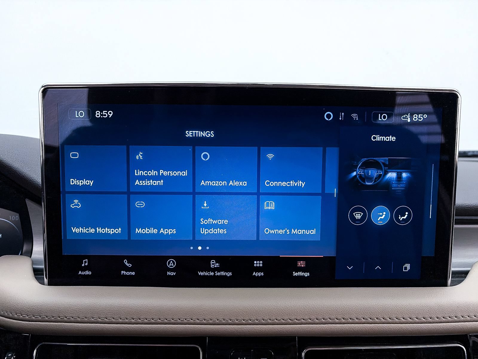 Used 2023 Lincoln Nautilus FWD w/ Premium Package image 23