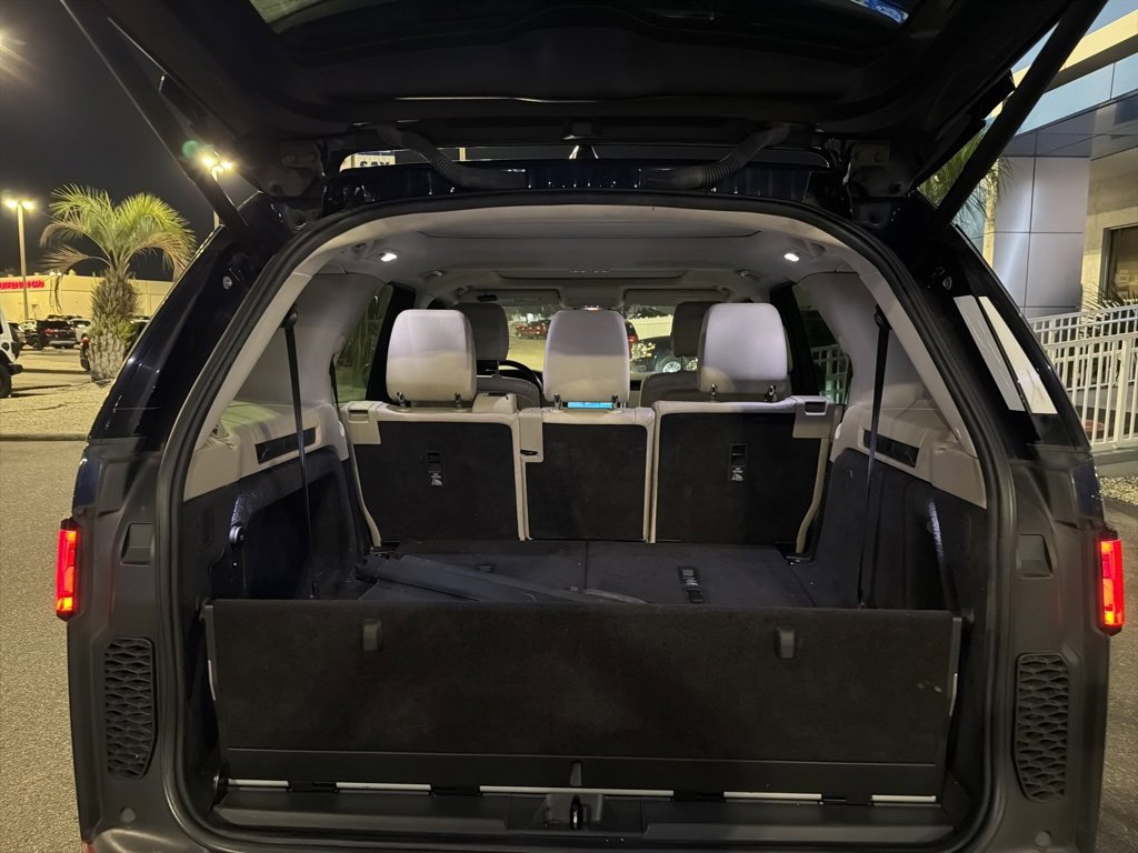 Used 2018 Land Rover Discovery HSE image 7