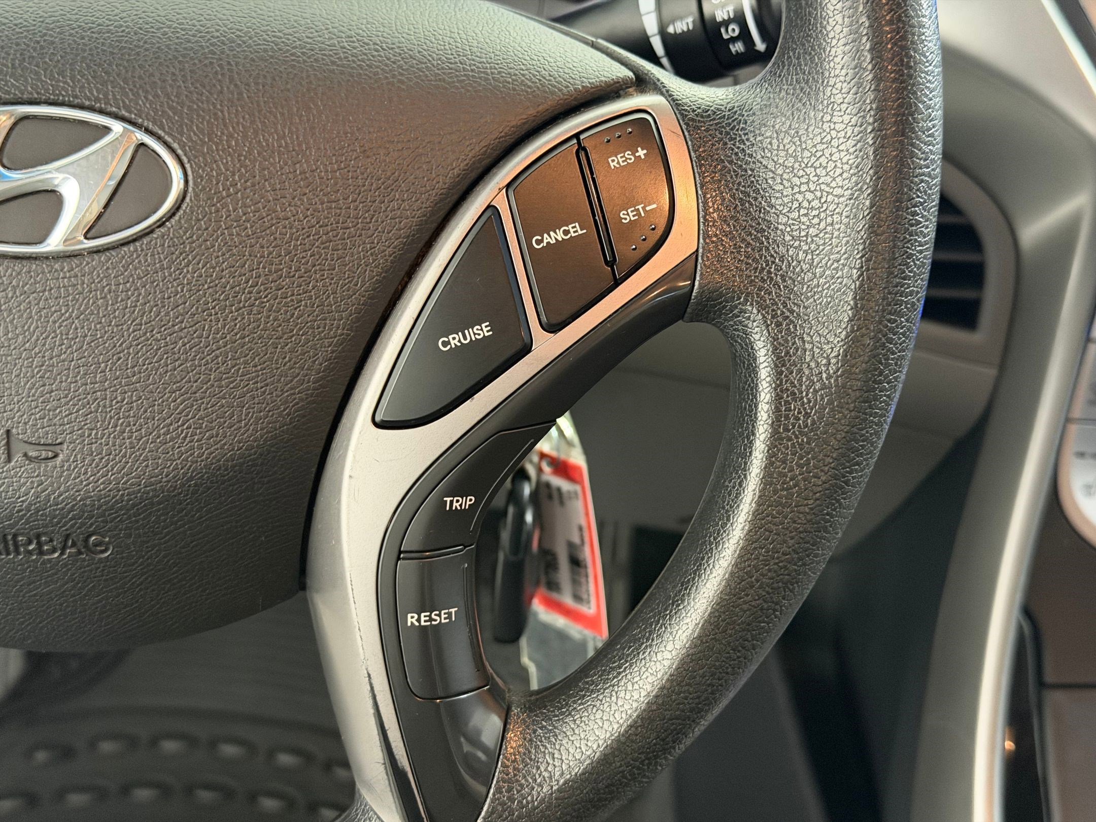 Used 2013 Hyundai Elantra GLS w/ Preferred Pkg image 28