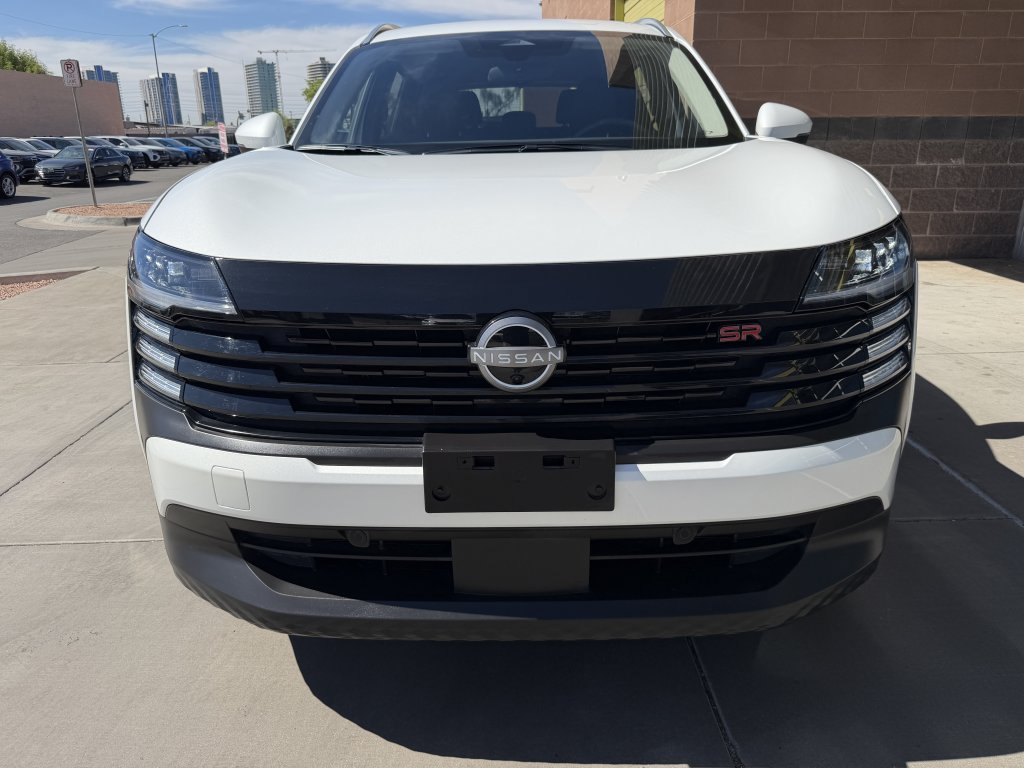 Used 2025 Nissan Kicks SR AWD/4WD image 10