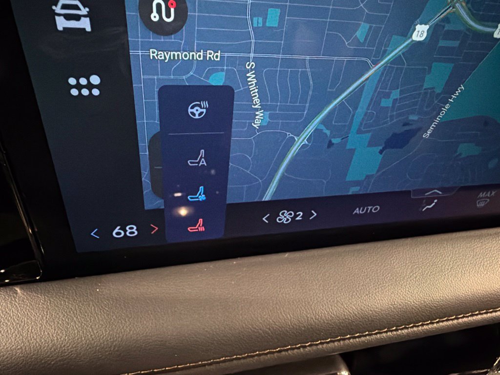 New 2027 Lincoln Aviator AWD image 13