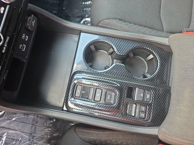 Used 2025 Honda Pilot Sport image 25
