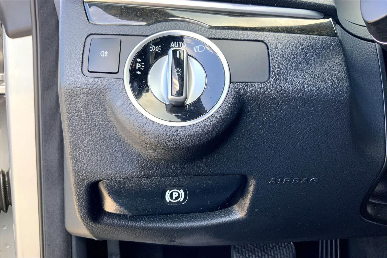 Used 2014 Mercedes-Benz E 350 Coupe image 33