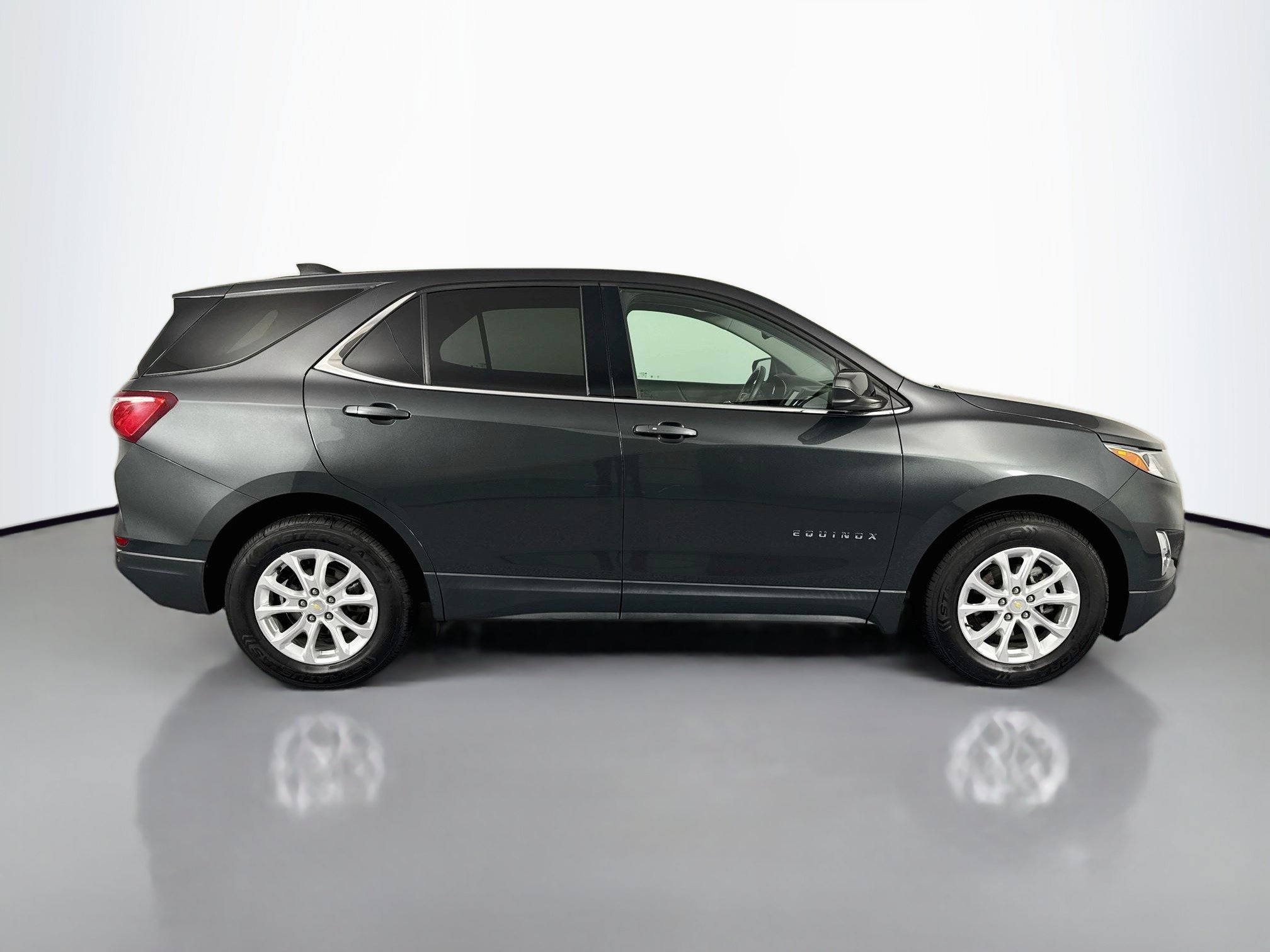 Used 2020 Chevrolet Equinox LT FWD image 4