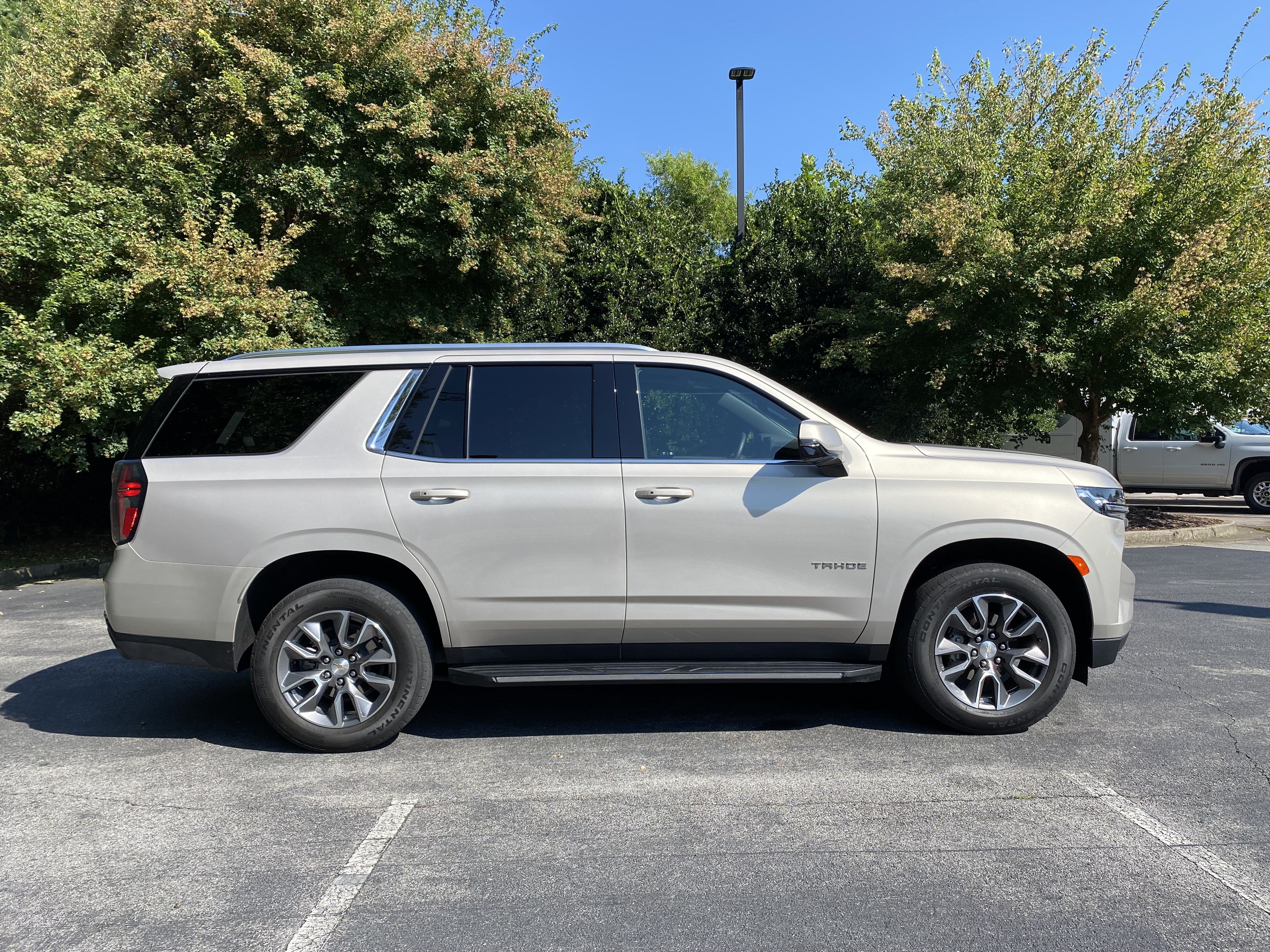 Used 2023 Chevrolet Tahoe LT w/ Luxury Package RWD image 10