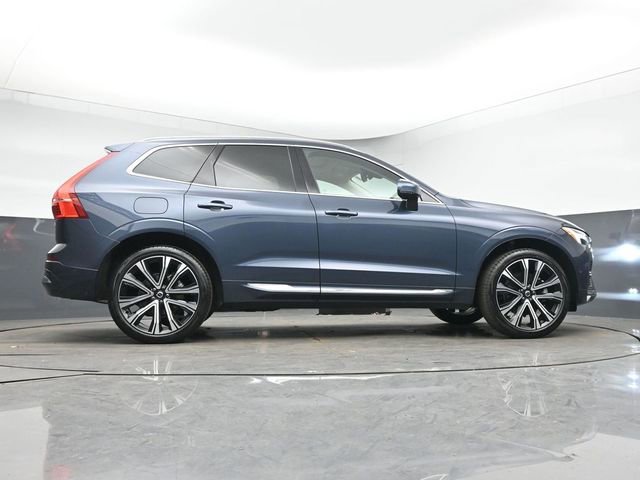 Used 2023 Volvo XC60 B5 Ultimate w/ Climate Package image 46