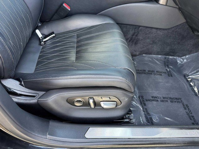 Used 2018 Lexus LS 500h w/ Luxury Package image 42