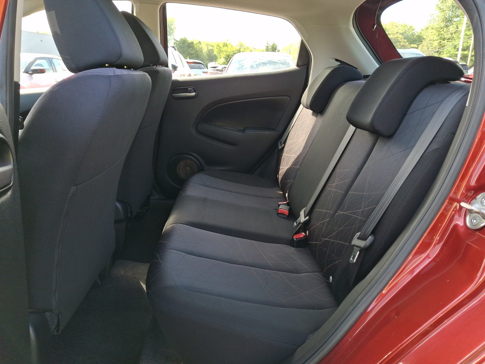 Used 2014 MAZDA MAZDA2 Sport FWD image 12