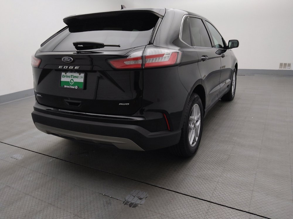 Used 2024 Ford Edge SEL image 7