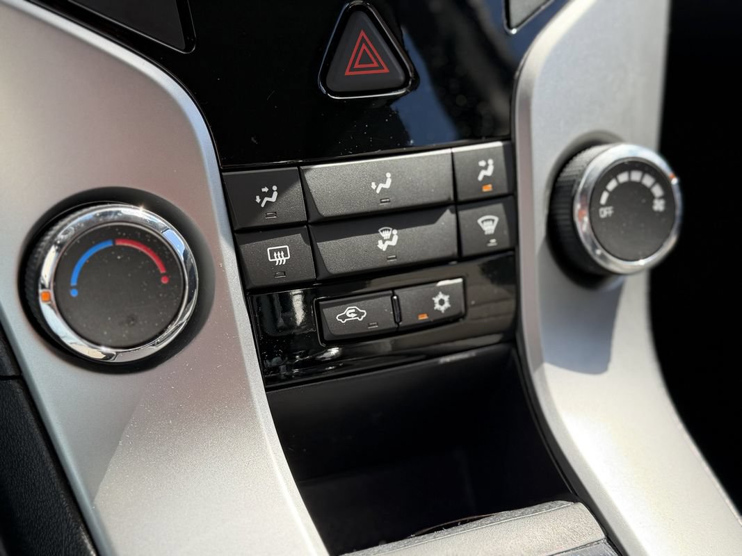 Used 2014 Chevrolet Cruze LT FWD image 19