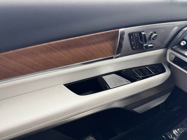 New 2026 Cadillac Vistiq Luxury image 33