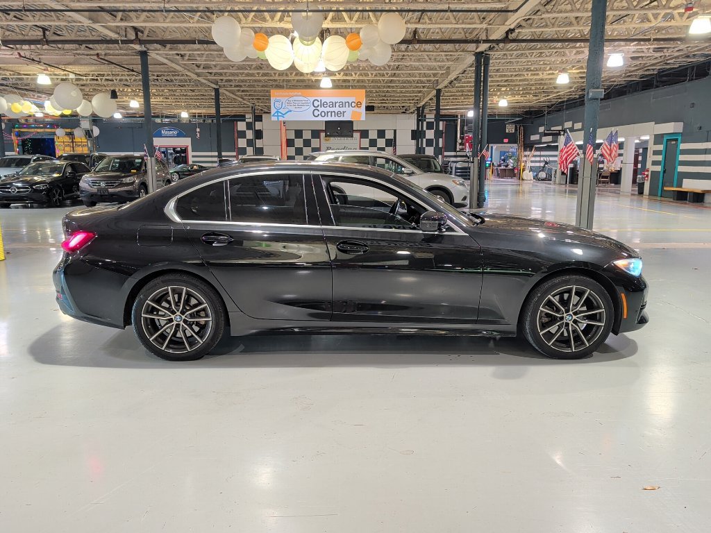 Used 2021 BMW 330i xDrive Sedan w/ Premium Package AWD/4WD image 7