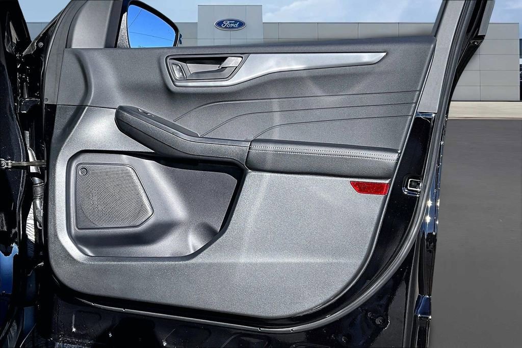 New 2026 Ford Escape Active w/ Cold Weather Package image 31