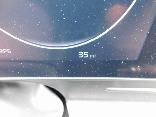 Used 2025 Kia Sportage SX image 29