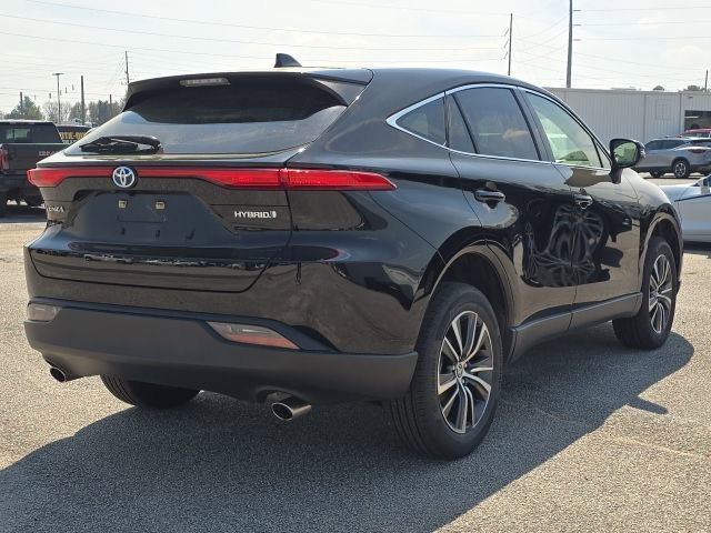 Used 2022 Toyota Venza LE image 5