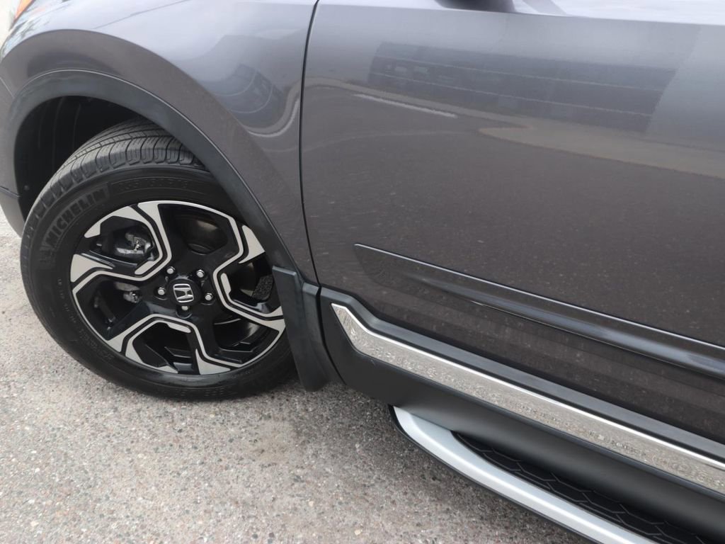Used 2018 Honda CR-V Touring image 3