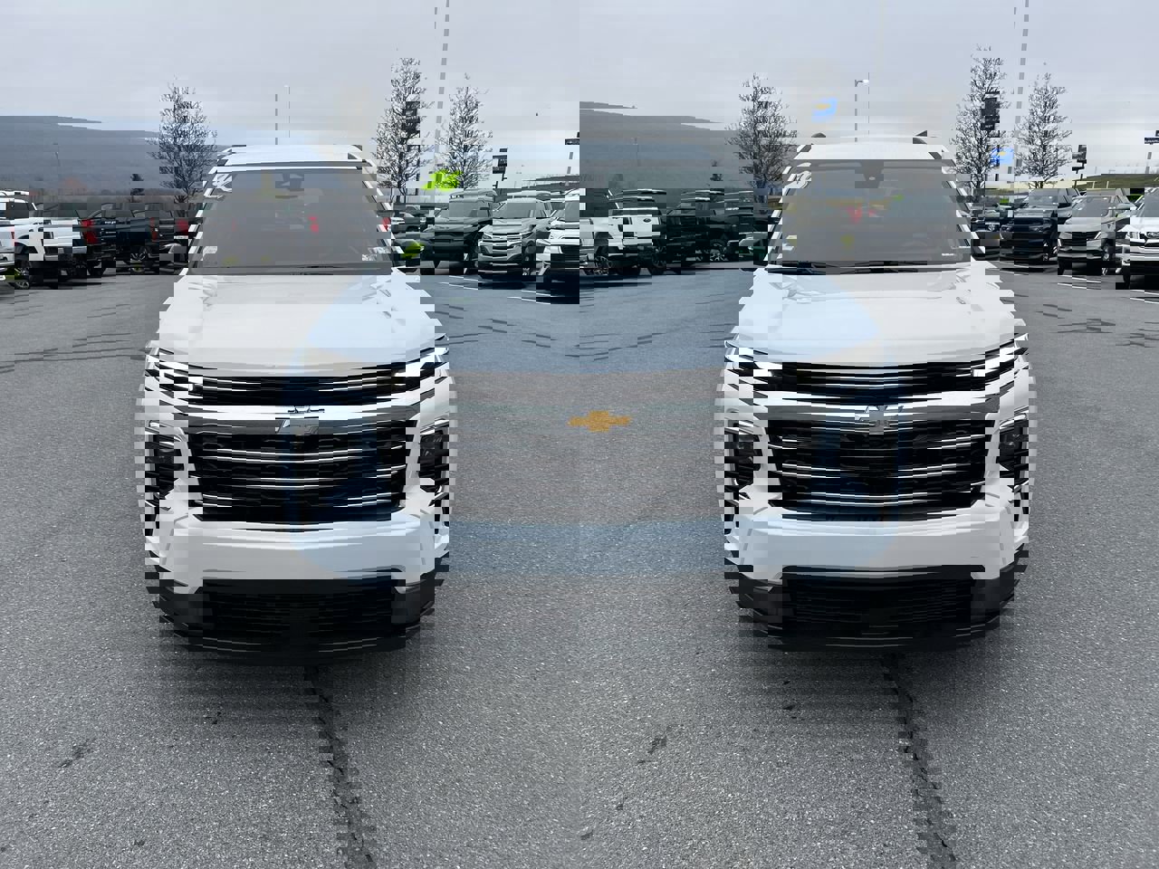 New 2026 Chevrolet Traverse LT image 2