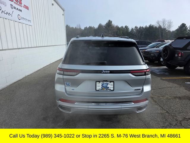 Used 2024 Jeep Grand Cherokee Overland w/ Advanced Protech Group III image 11