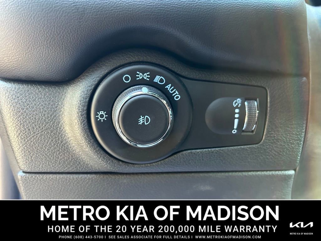 Used 2023 Dodge Durango GT image 14