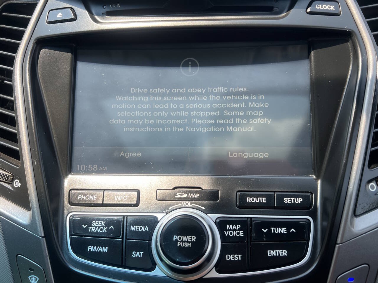 Used 2013 Hyundai Santa Fe Sport w/ Technology Pkg FWD image 17