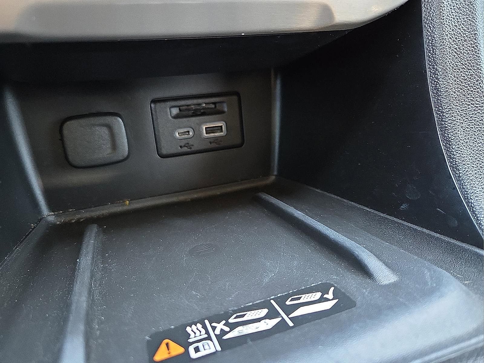 Certified 2020 GMC Acadia Denali w/ LPO, Floor Liner Package image 21