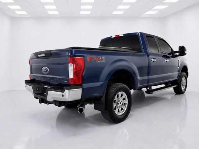 Used 2017 Ford F250 XLT w/ XLT Premium Package AWD/4WD image 5