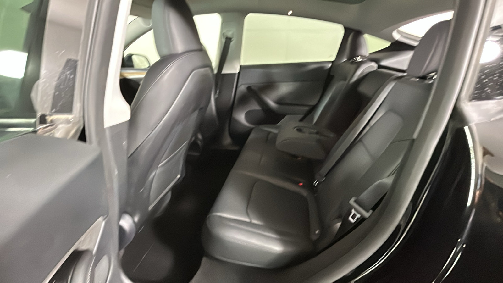 Used 2024 Tesla Model Y Long Range AWD/4WD image 25
