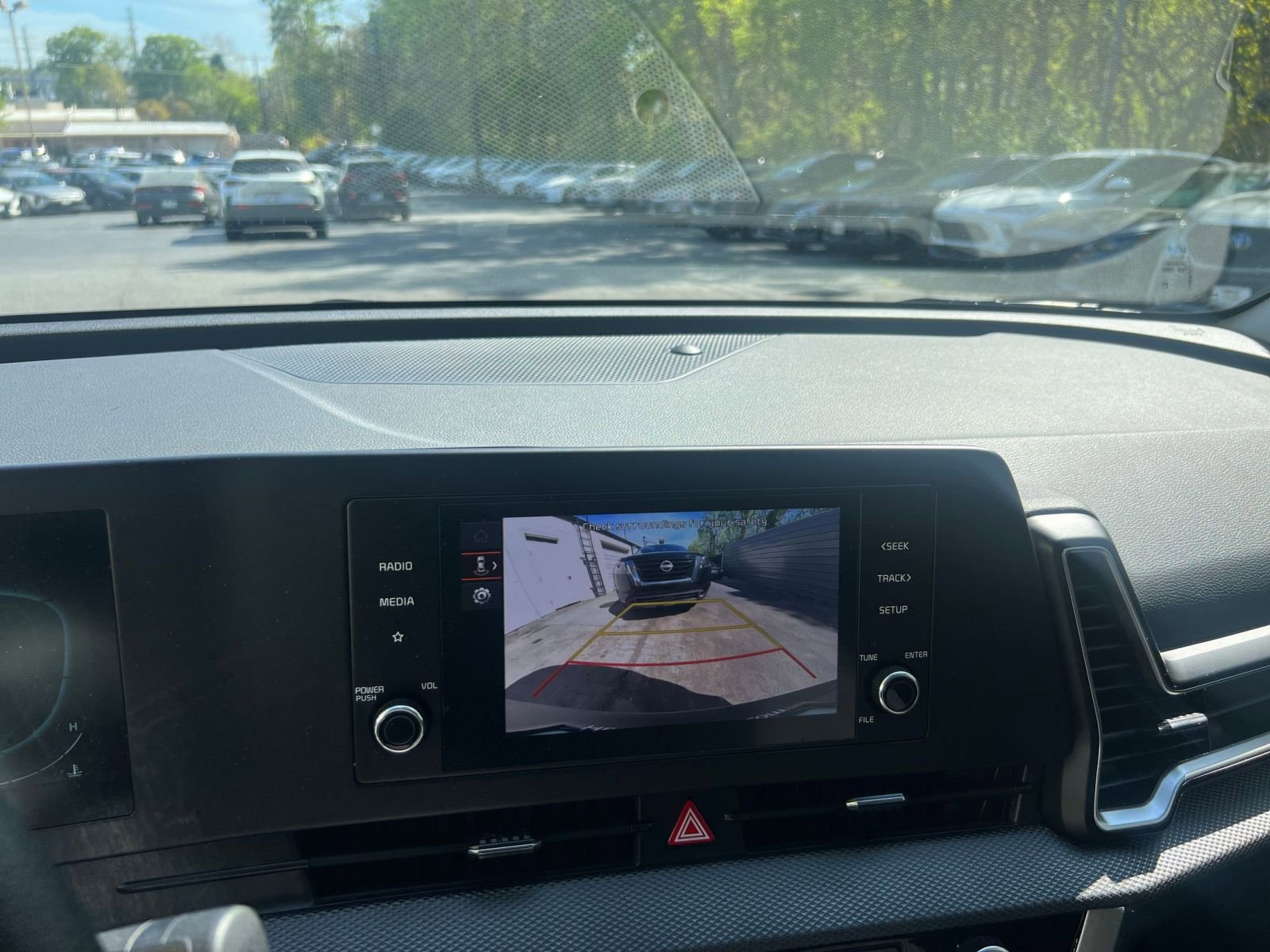 Used 2025 Kia Sportage LX image 20