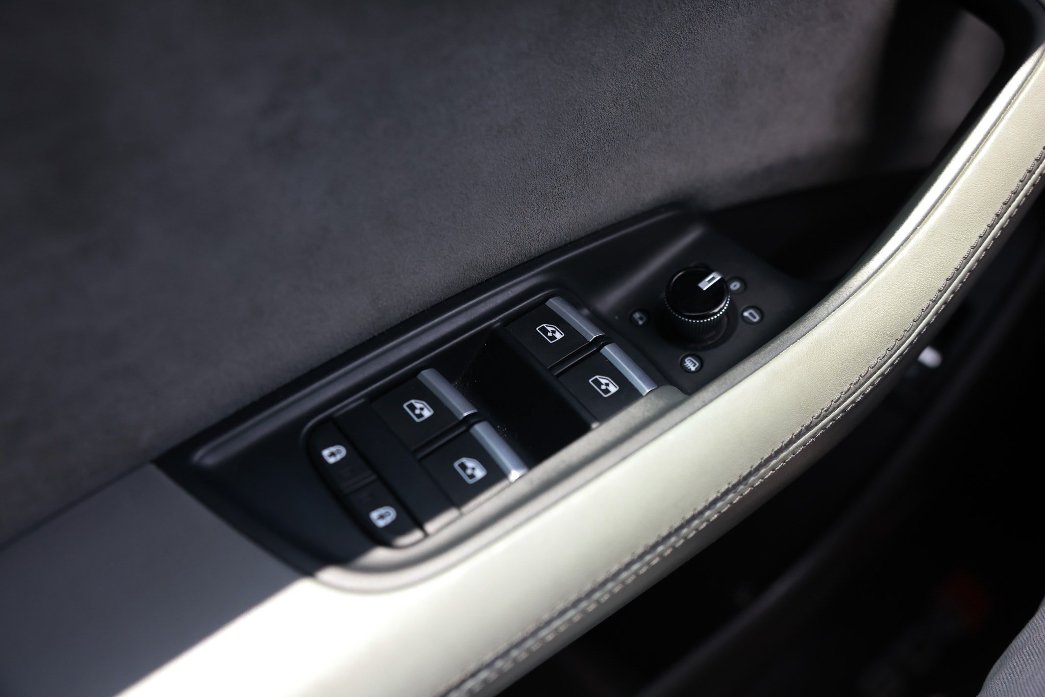 Used 2021 Audi SQ8 Prestige AWD/4WD image 55