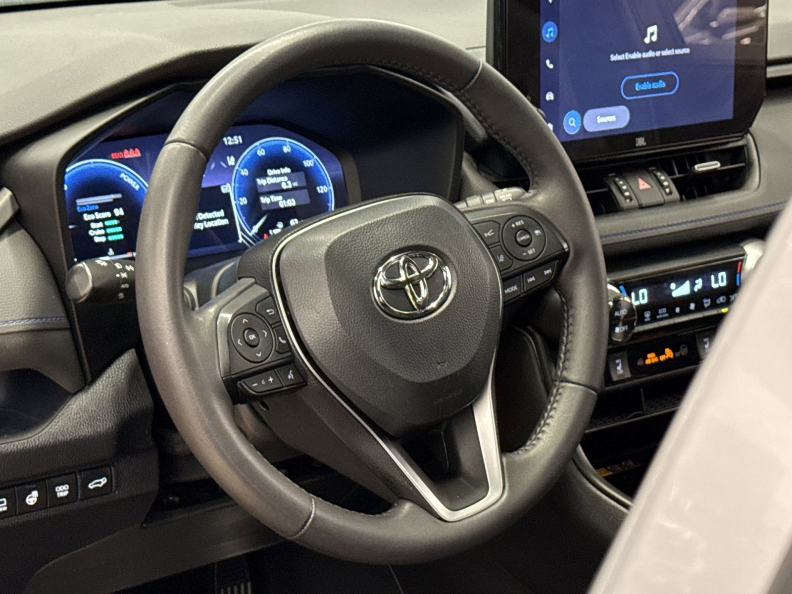 Used 2023 Toyota RAV4 XSE AWD/4WD image 17
