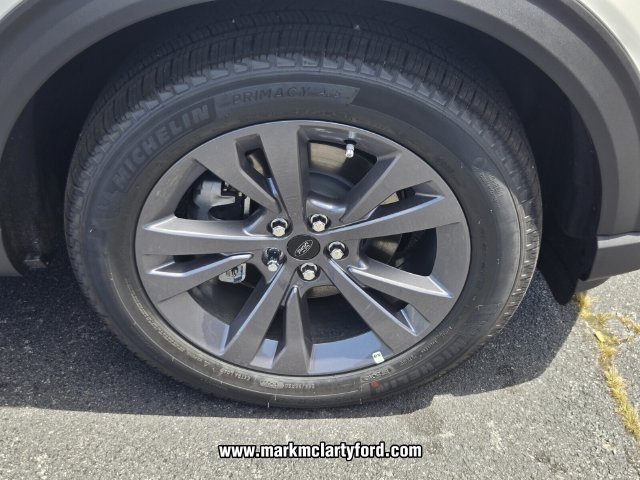 New 2026 Ford Explorer Active w/ Active Comfort Package AWD/4WD image 15