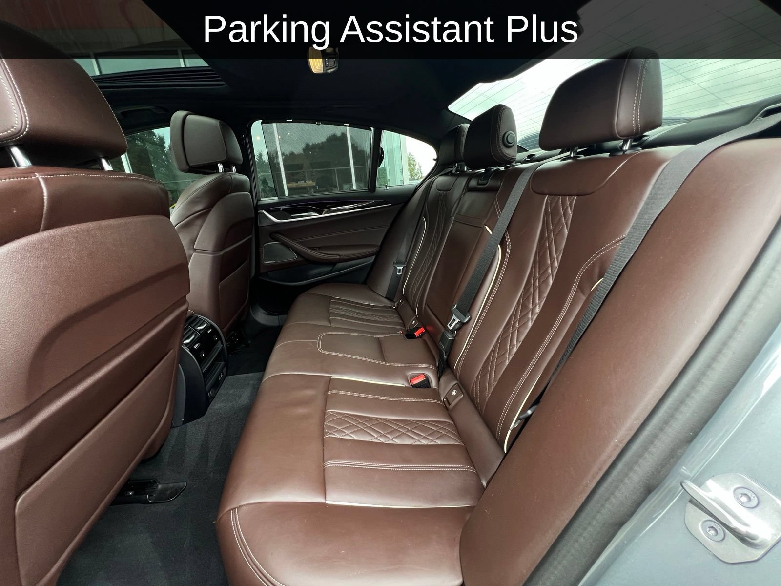 Used 2023 BMW M550i xDrive w/ Executive Package AWD/4WD image 18