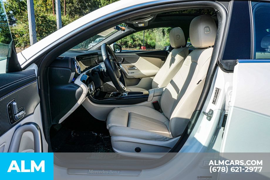 Used 2025 Mercedes-Benz CLA 250 w/ Exclusive Package image 18